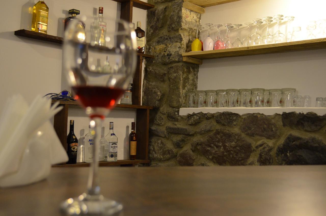 Aia Kazbegi Hotel ภายนอก รูปภาพ